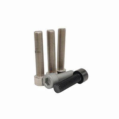 پیچ های سر سوکت فولاد آلیاژ Dacromet پیچ های پوشش داده شده برای محور چرخ های اصلاح شده خودروهای جاده ای